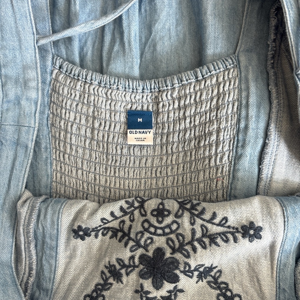 Old Navy Light Blue Lace-Trim Midi Dress - Picture 8 of 9